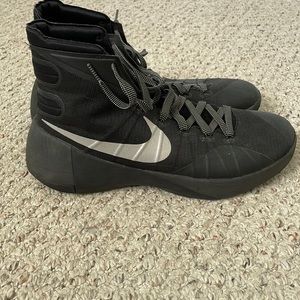 Nike hyperdunk basketball shoes